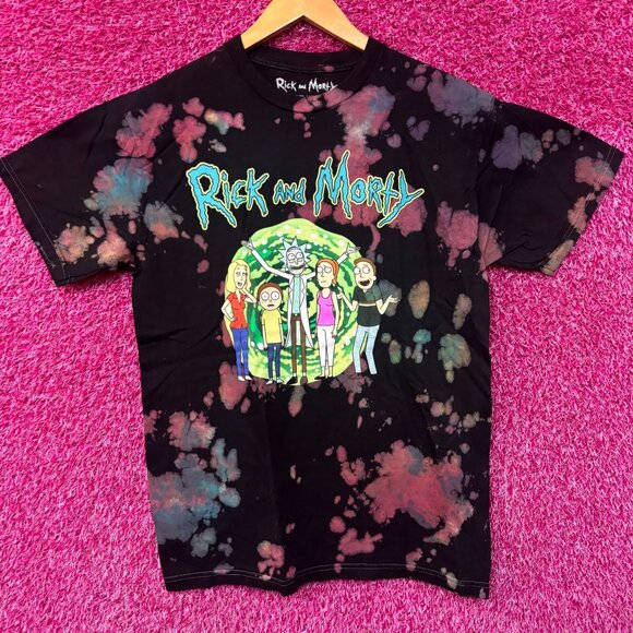 Rick and Morty Family Portrait tiedye T-shirt size medium - Picture 1 of 4